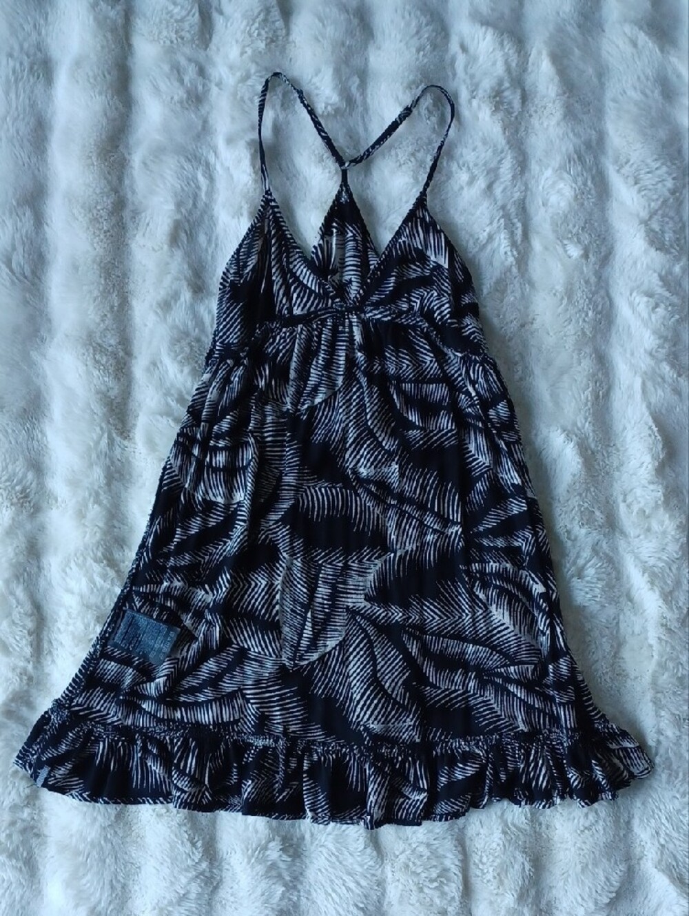 Volcolm Black & Cream Palm-Print Mini Dress - Picture 7 of 8